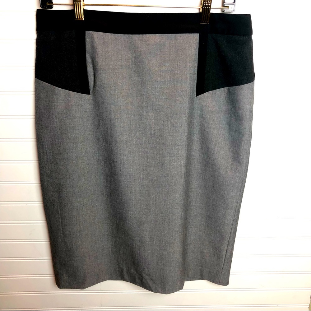 3 for $25 Dalia Collection Gray and Black Pencil Skirt Sz 8
